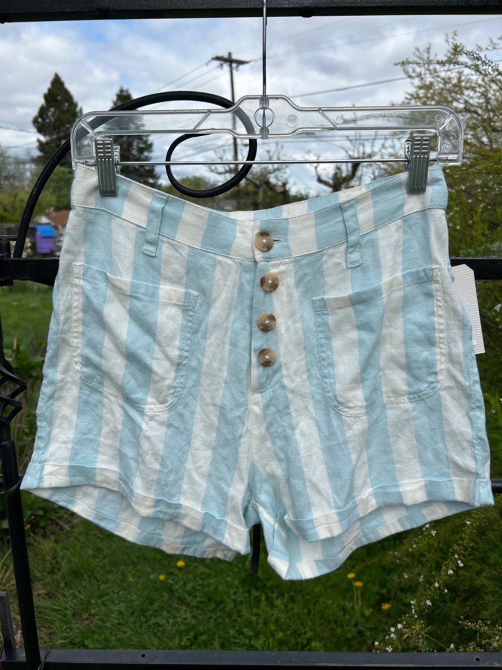 Billabong lightweight white and blue and blue striped shorts size 26